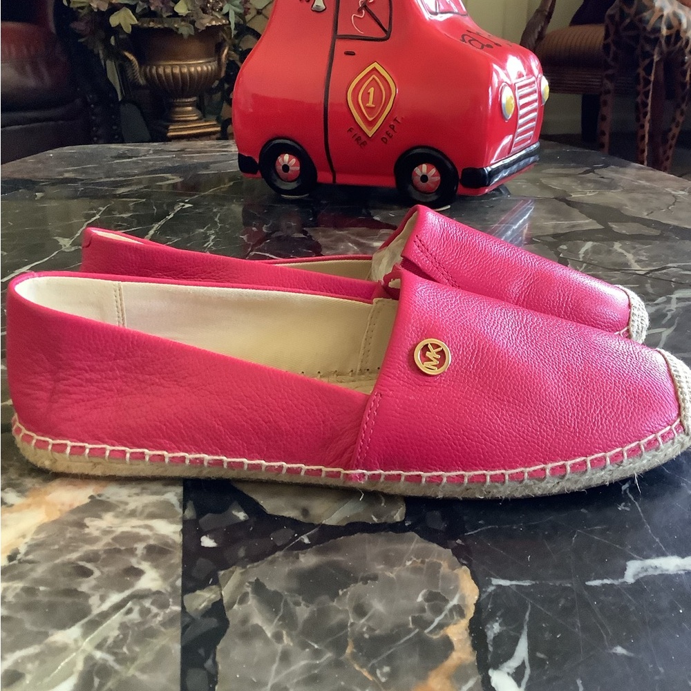 New Michael kors hott pink Kendrick pebbled leather espadrilles size 10